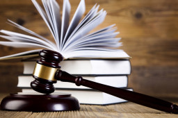 男孩留遗书跳楼案 班主任被认定无罪