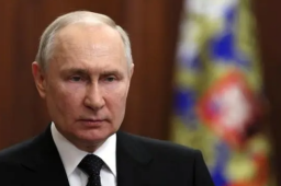 普京签令要求瓦格纳宣誓效忠