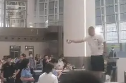 男子带充电宝进高铁站被拦 官方回应