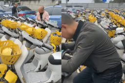成都多名出租司机围堵共享电单车