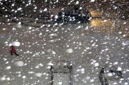 山东强降雪降温16℃ 济南中小学停课