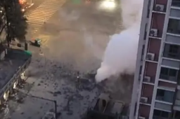 12345回应管道炸裂喷射黑液：是隐私