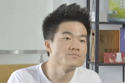 董宇辉改掉售货员签名 IP显示陕西
