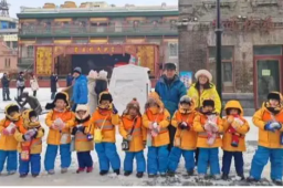 小砂糖橘在漠河边防哨所唱起国歌