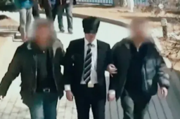 男子出卖涉密文件 国安抓捕画面曝光