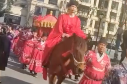 新郎为宠妻办中式婚礼自己也入坑